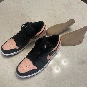 NIKE AIR JORDAN 1 CRIMSON TINT